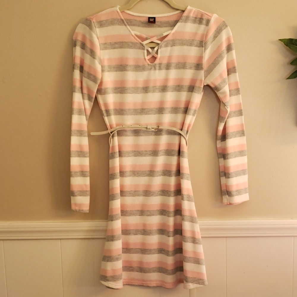 Girls light weight sweater dress size large 14/16